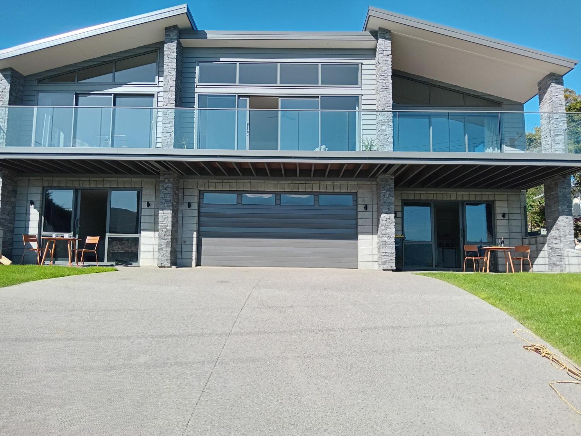 The Views Hotel Dunedin Exterior photo